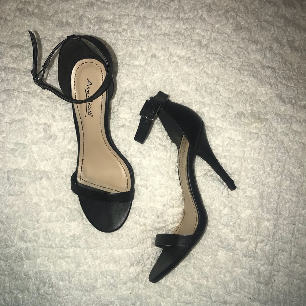 Anne Michelle Black Heels